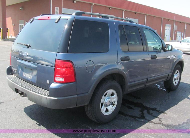 image for item F5027 2003 Ford Explorer XLT SUV