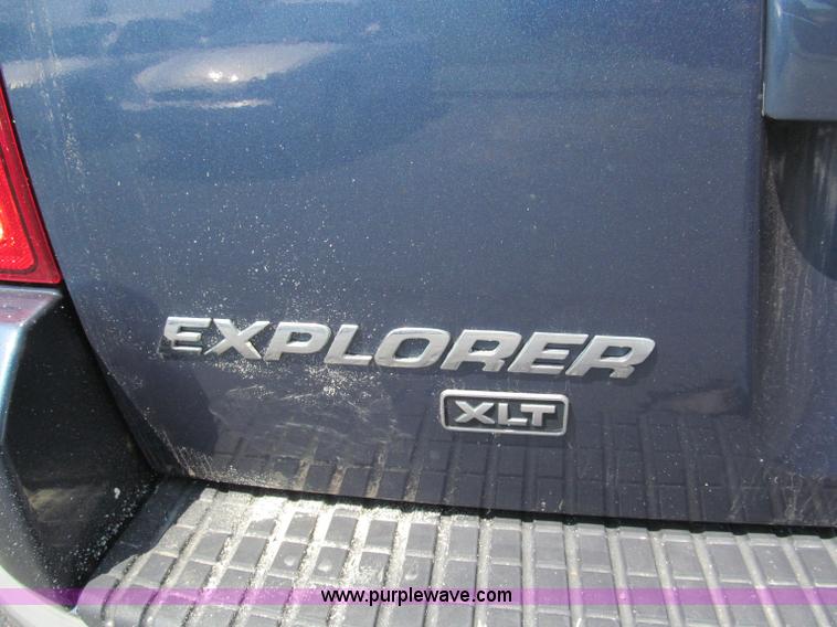 image for item F5027 2003 Ford Explorer XLT SUV