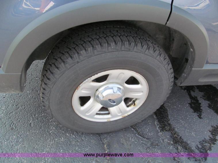 image for item F5027 2003 Ford Explorer XLT SUV