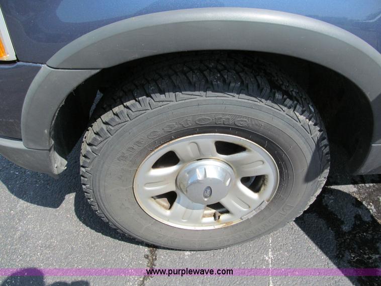 image for item F5027 2003 Ford Explorer XLT SUV