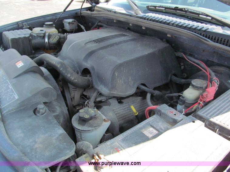 image for item F5027 2003 Ford Explorer XLT SUV