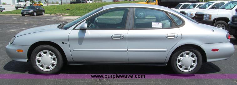 image for item F5028 1998 Ford Taurus LX