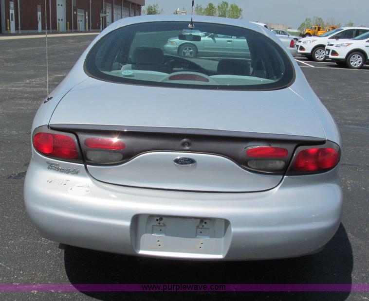 image for item F5028 1998 Ford Taurus LX
