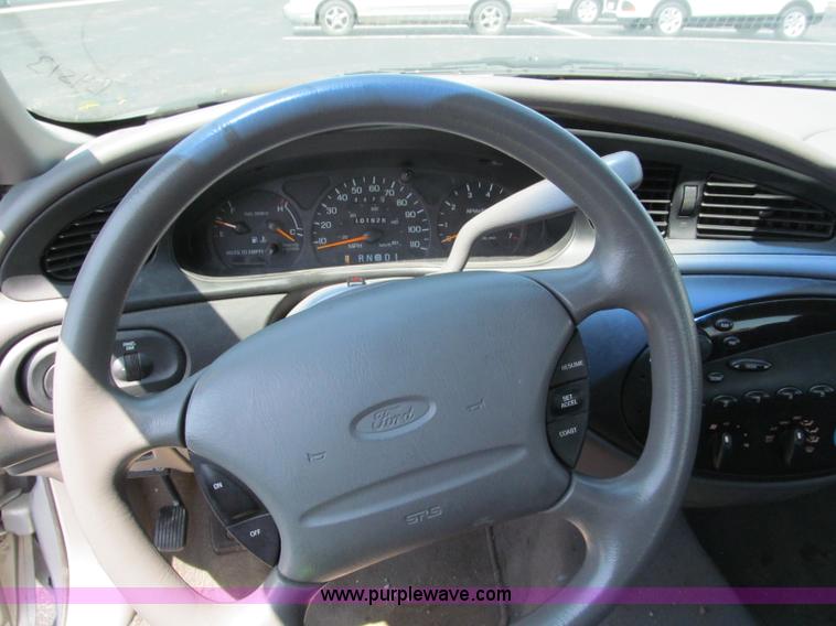 image for item F5028 1998 Ford Taurus LX