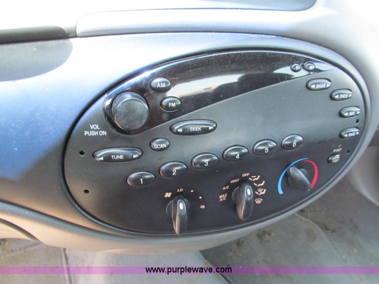 image for item F5028 1998 Ford Taurus LX