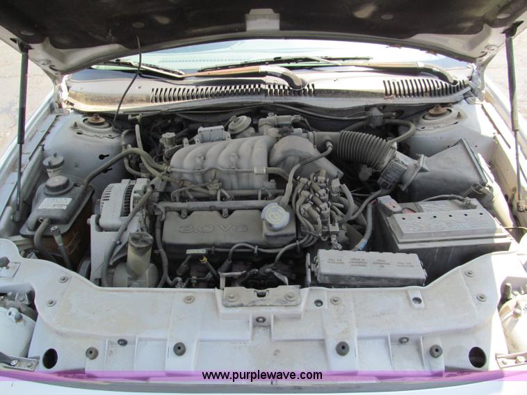 image for item F5028 1998 Ford Taurus LX