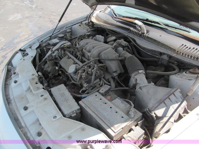 image for item F5028 1998 Ford Taurus LX