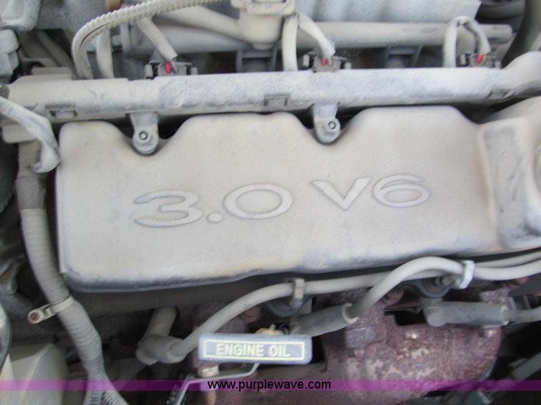 image for item F5028 1998 Ford Taurus LX