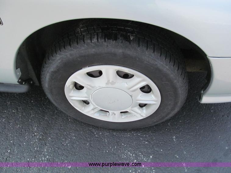 image for item F5028 1998 Ford Taurus LX