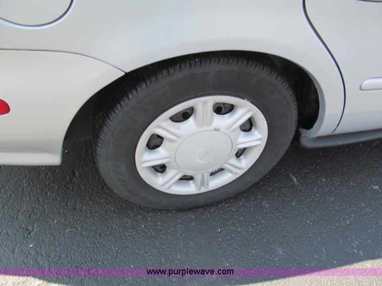 image for item F5028 1998 Ford Taurus LX