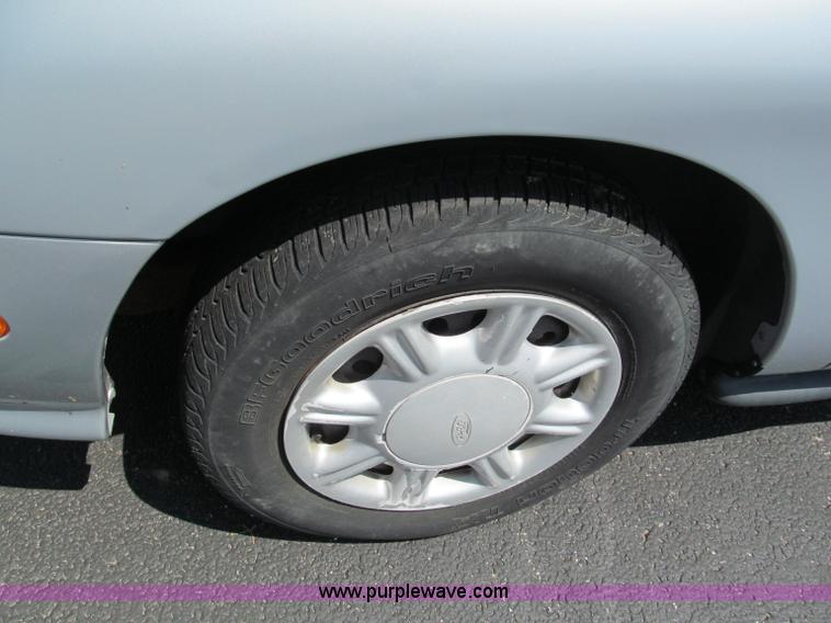 image for item F5028 1998 Ford Taurus LX