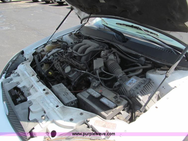 image for item F5029 2005 Ford Taurus SE