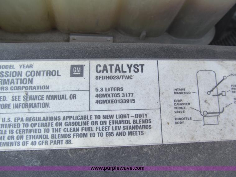 image for item F5030 2004 Chevrolet Silverado 1500 Extended Cab pickup truck