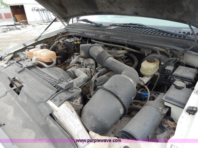 image for item F5033 1999 Ford F250 Super Duty XLT pickup truck