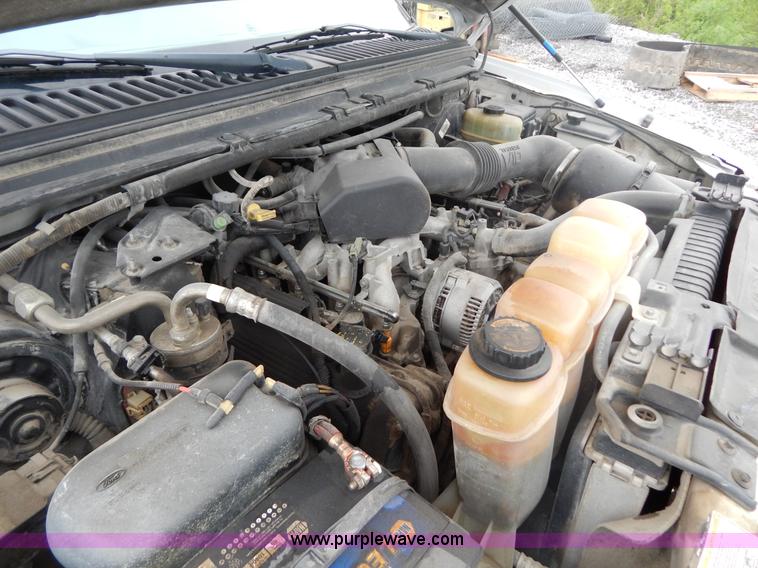 image for item F5033 1999 Ford F250 Super Duty XLT pickup truck