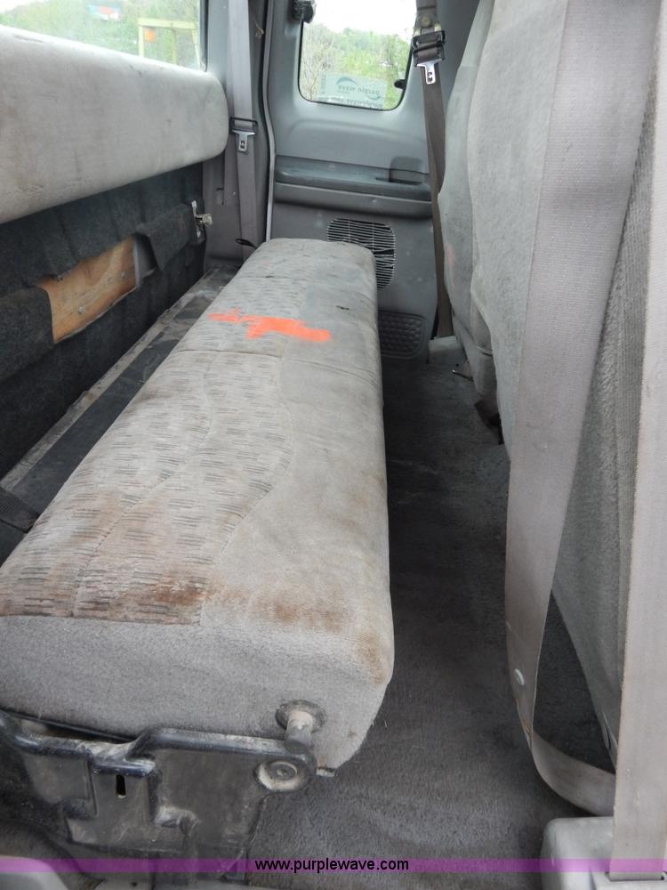 image for item F5033 1999 Ford F250 Super Duty XLT pickup truck