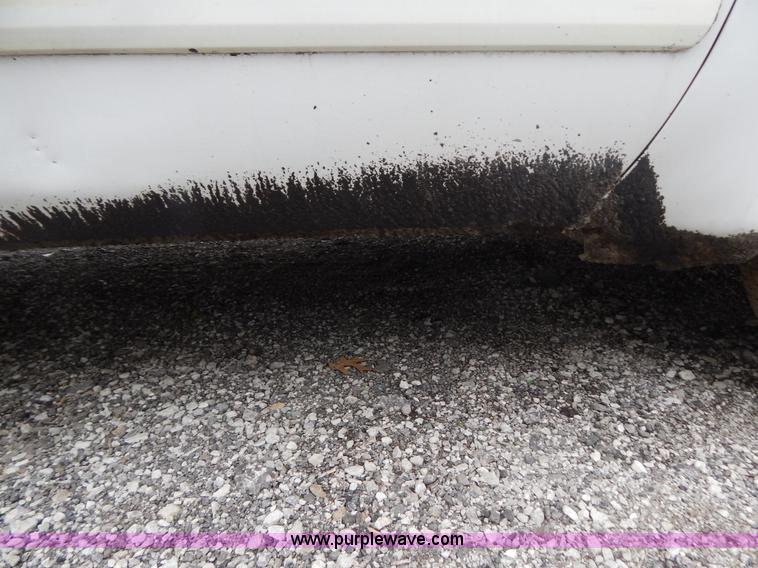 image for item F5034 2001 Ford F250 Super Duty XLT SuperCab pickup truck