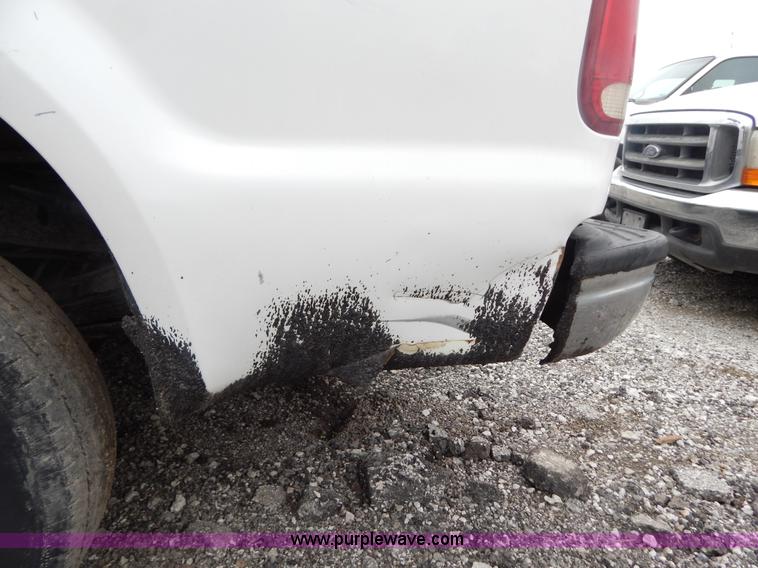 image for item F5034 2001 Ford F250 Super Duty XLT SuperCab pickup truck