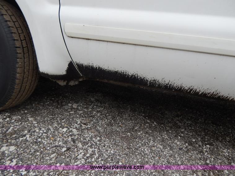 image for item F5034 2001 Ford F250 Super Duty XLT SuperCab pickup truck