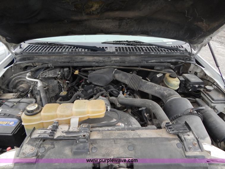 image for item F5034 2001 Ford F250 Super Duty XLT SuperCab pickup truck