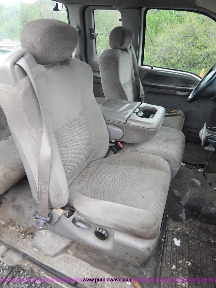 image for item F5034 2001 Ford F250 Super Duty XLT SuperCab pickup truck