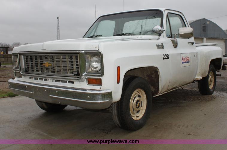 image for item F8638 1980 Chevrolet Custom Deluxe 10 pickup truck