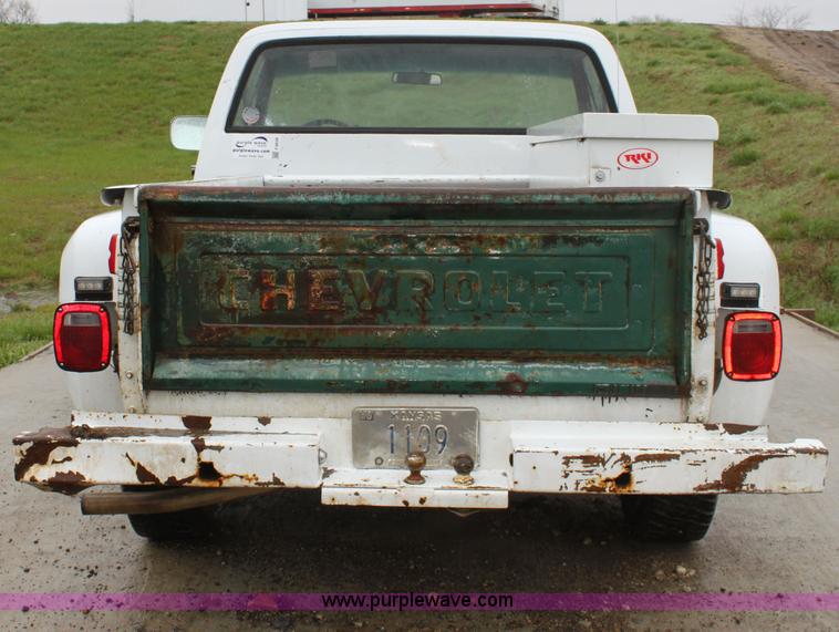 image for item F8638 1980 Chevrolet Custom Deluxe 10 pickup truck