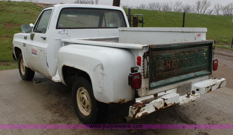 image for item F8638 1980 Chevrolet Custom Deluxe 10 pickup truck