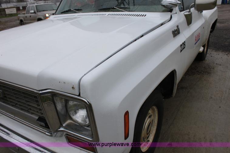 image for item F8638 1980 Chevrolet Custom Deluxe 10 pickup truck