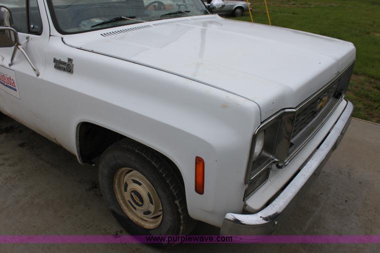 image for item F8638 1980 Chevrolet Custom Deluxe 10 pickup truck