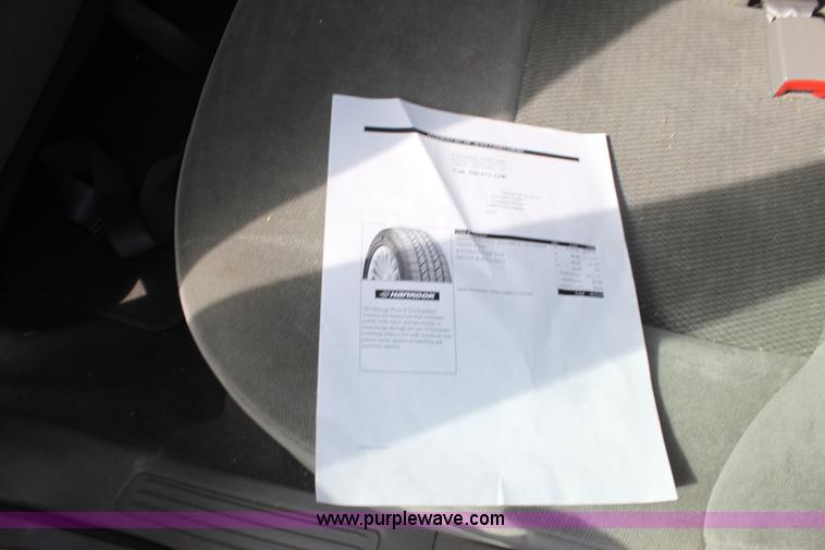 image for item F8713 2007 Ford Taurus SE