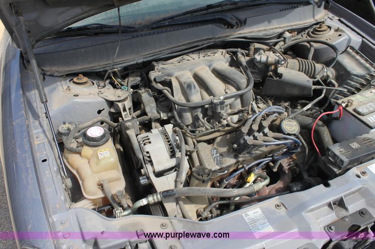 image for item F8713 2007 Ford Taurus SE