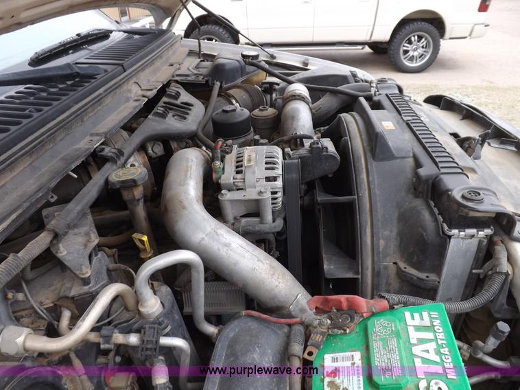 image for item F8749 2004 Ford F250 Super Duty truck cab and chassis