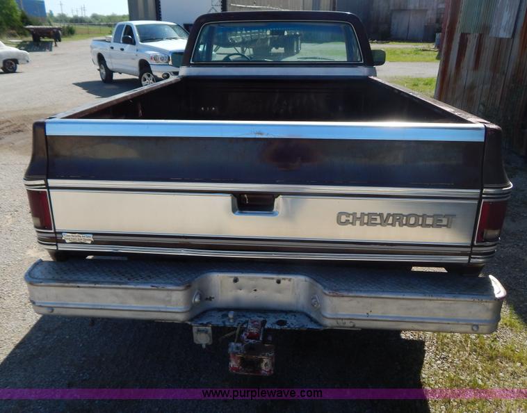 image for item G3146 1979 Chevrolet C10 pickup truck
