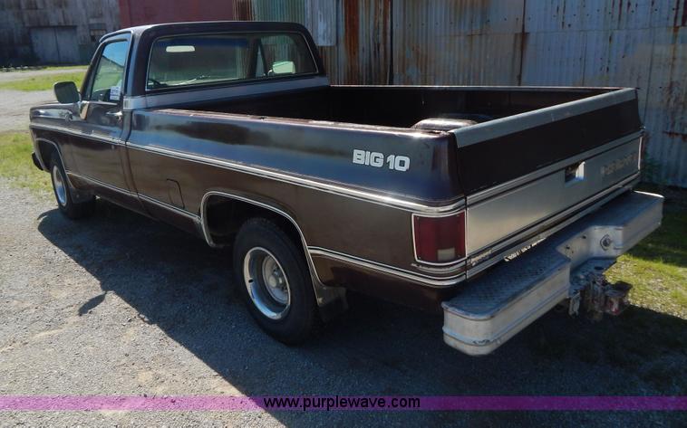 image for item G3146 1979 Chevrolet C10 pickup truck
