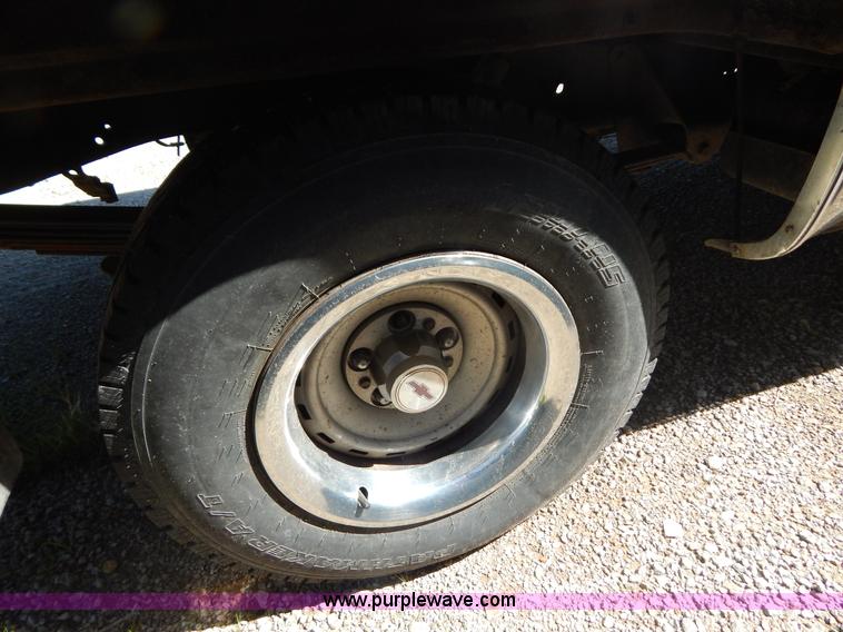 image for item G3146 1979 Chevrolet C10 pickup truck