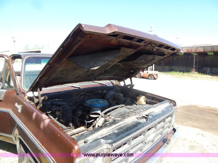 image for item G3146 1979 Chevrolet C10 pickup truck