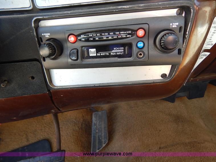 image for item G3146 1979 Chevrolet C10 pickup truck