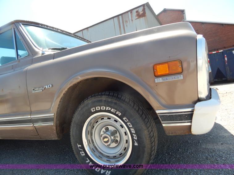 image for item G3155 1971 Chevrolet C10 pickup truck