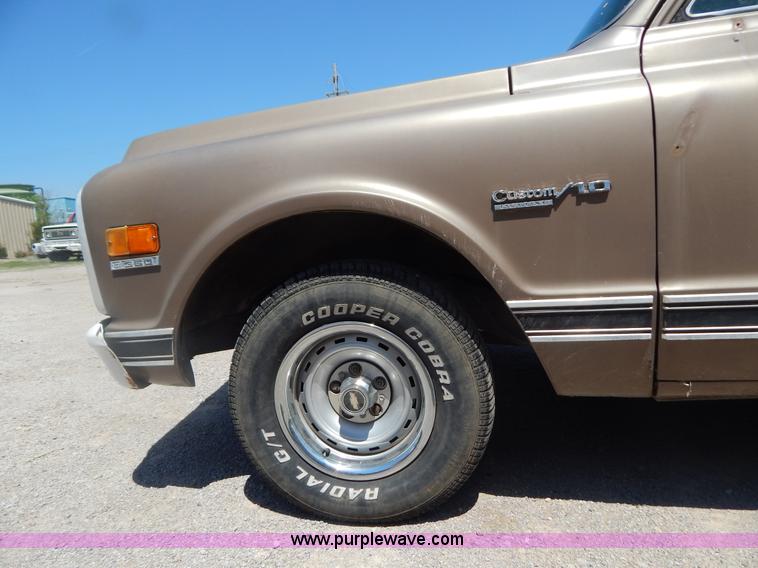 image for item G3155 1971 Chevrolet C10 pickup truck