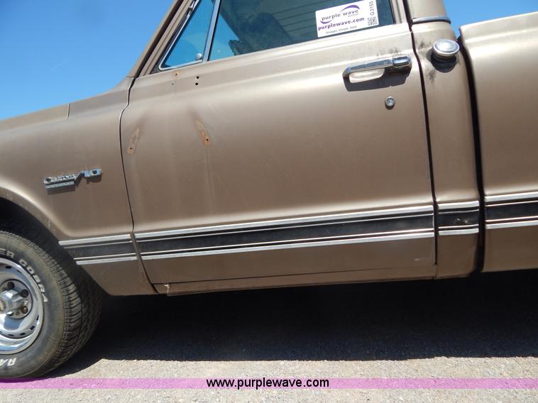 image for item G3155 1971 Chevrolet C10 pickup truck
