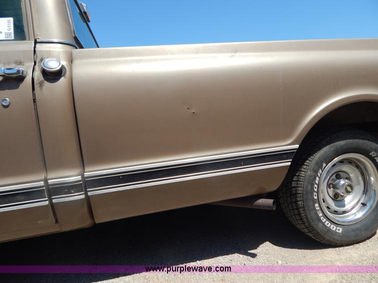 image for item G3155 1971 Chevrolet C10 pickup truck