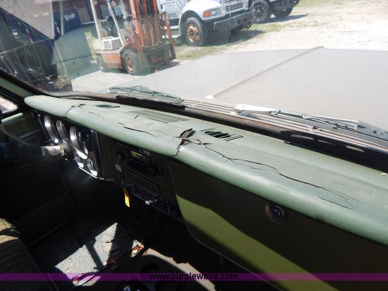 image for item G3155 1971 Chevrolet C10 pickup truck