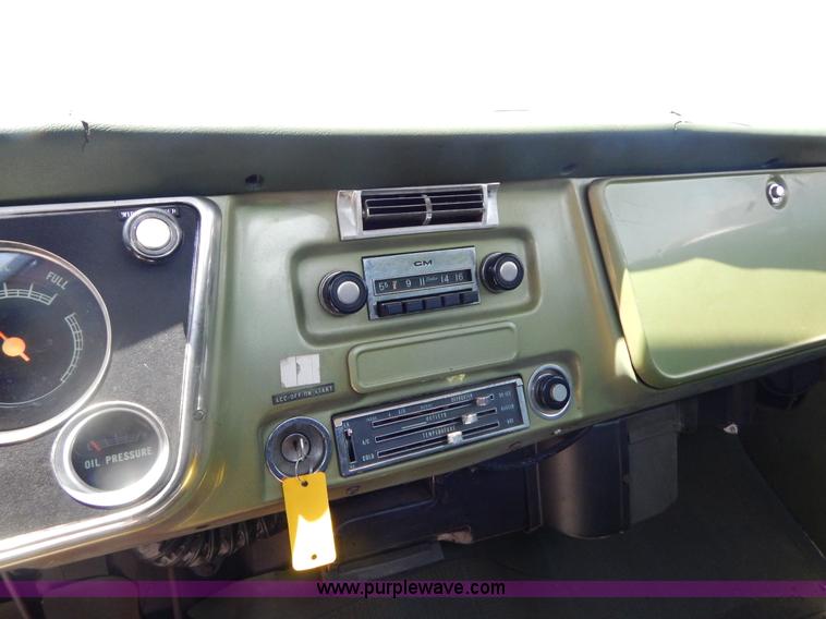 image for item G3155 1971 Chevrolet C10 pickup truck