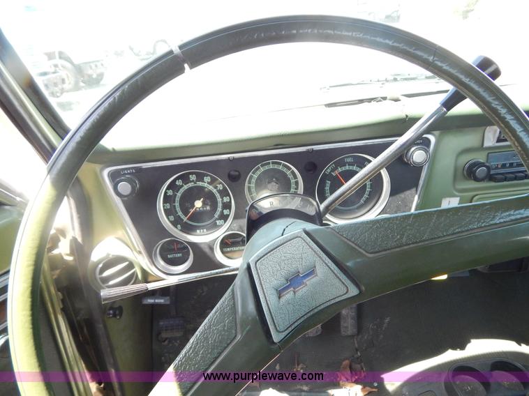 image for item G3155 1971 Chevrolet C10 pickup truck
