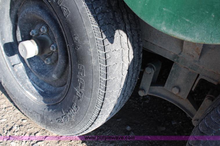 image for item G5067 2005 Outlaw trailer