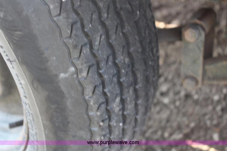 image for item G5067 2005 Outlaw trailer