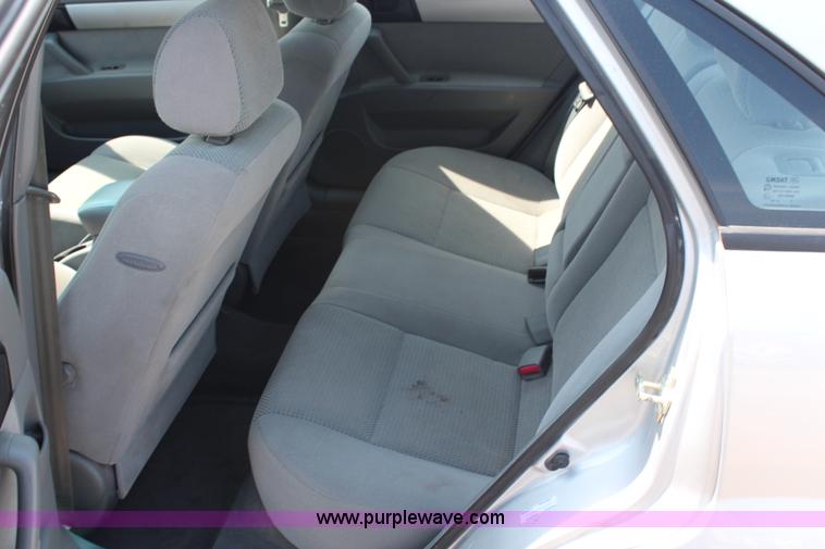 image for item G5091 2007 Suzuki Forenza