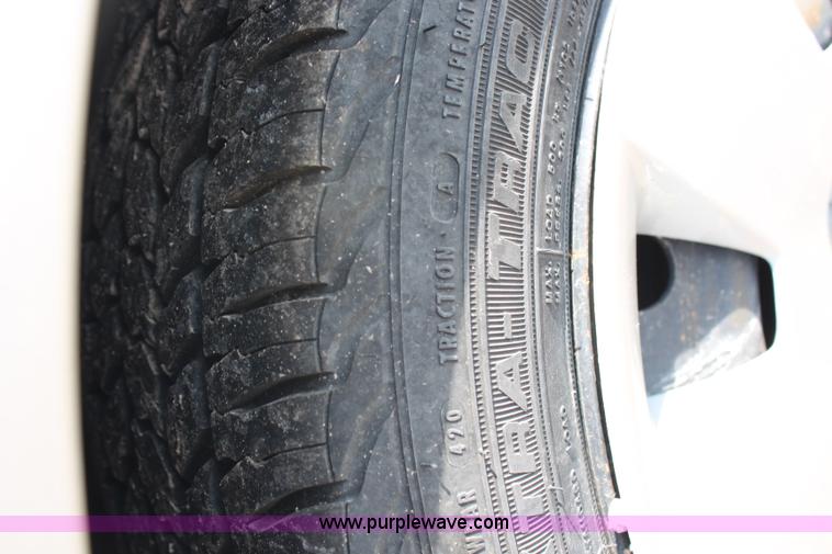 image for item G5091 2007 Suzuki Forenza