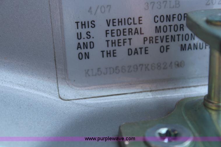 image for item G5091 2007 Suzuki Forenza